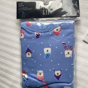 Long sleeve pjs- size 3